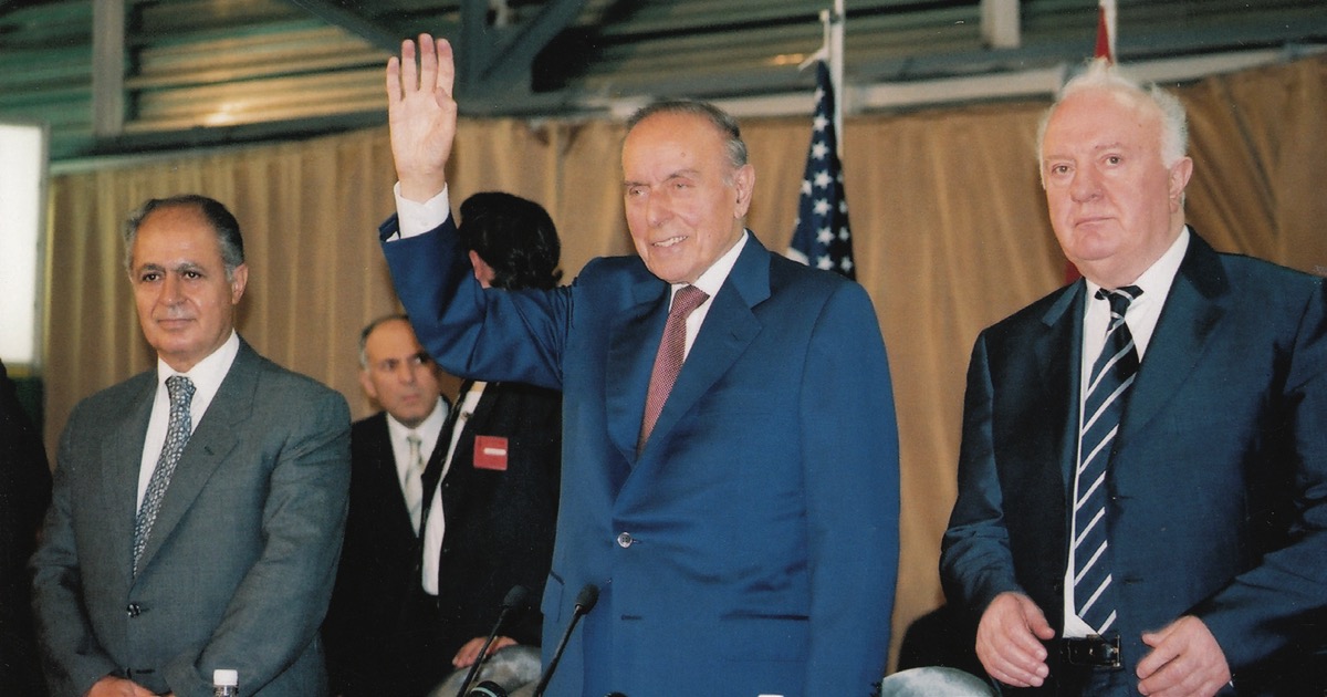 Ilham Aliyev: Oil-gas sector remains priority  