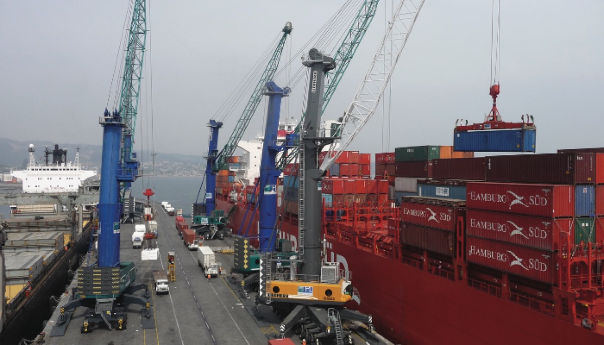 1000th Liebherr Mobile Harbour Crane starts operation