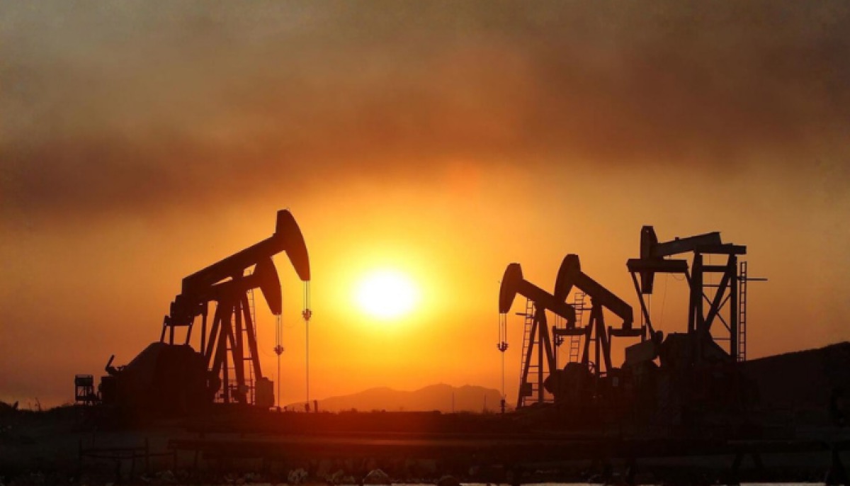 Global oil supply declines – IEA